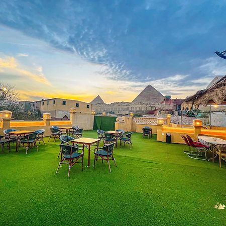 Sidi Hamad Pyramids View Hotel Kafrat al Jabal Bagian luar foto