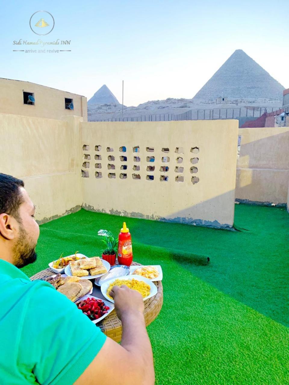 Sidi Hamad Pyramids View Hotel Kafrat al Jabal Bagian luar foto