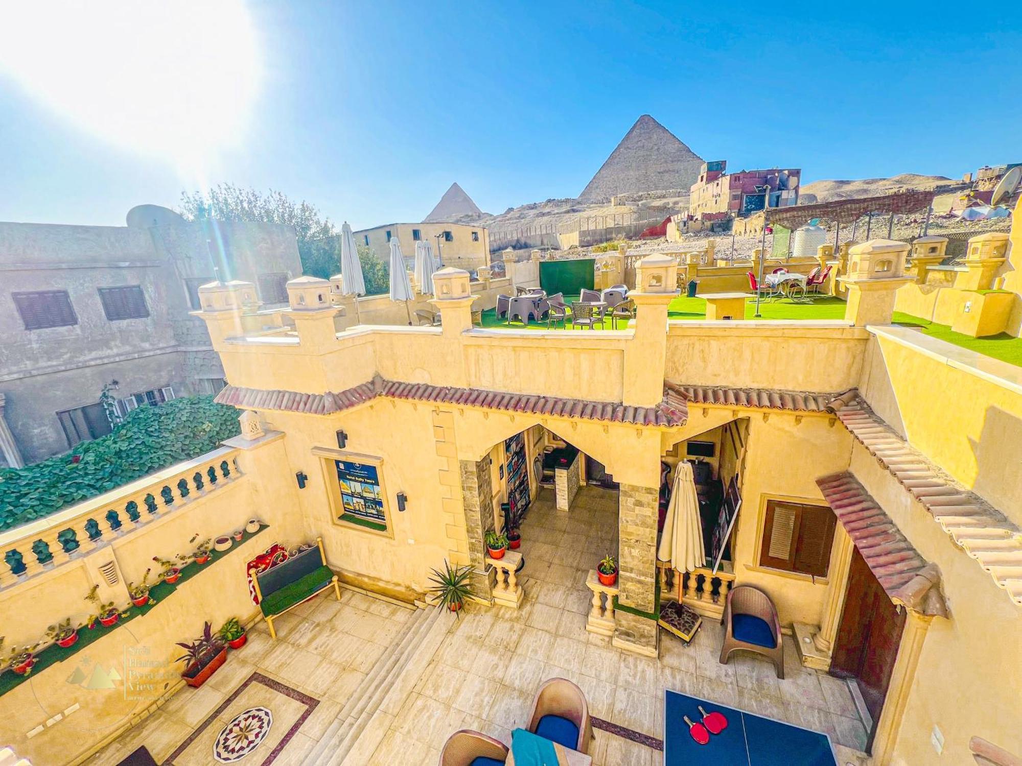 Sidi Hamad Pyramids View Hotel Kafrat al Jabal Bagian luar foto