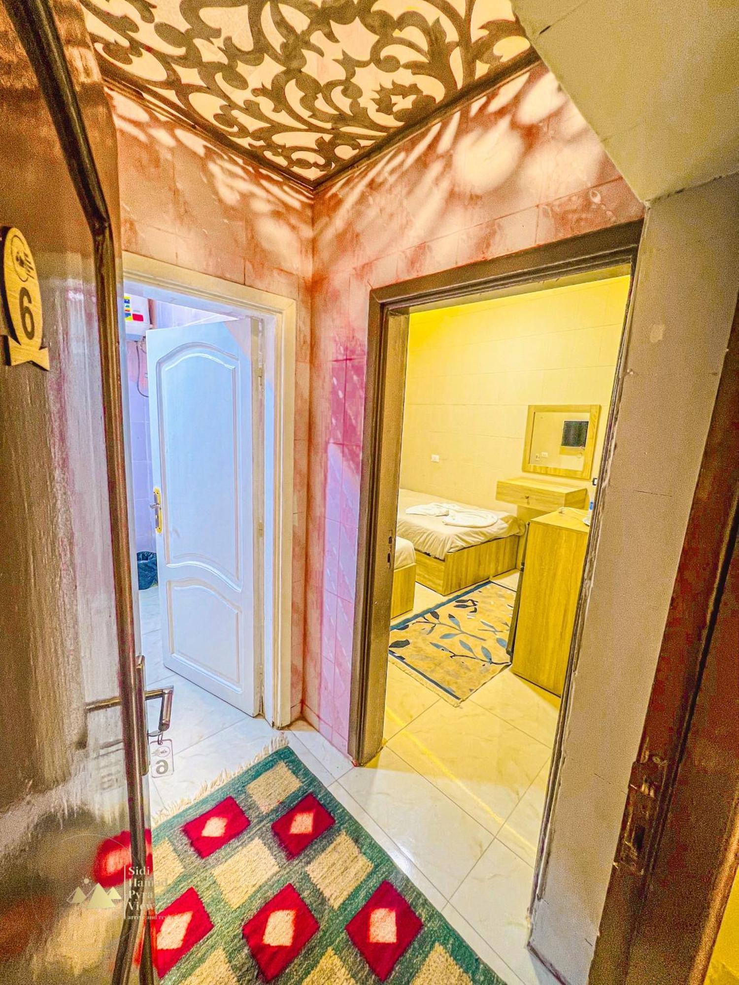 Sidi Hamad Pyramids View Hotel Kafrat al Jabal Bagian luar foto